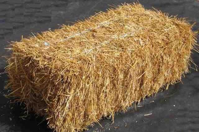 Combien Pèse Une Botte De Paille