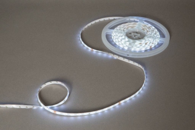 A001B1 Ruban adhesif 600 LED blanc froid 10m