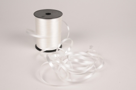 A003RB White curling ribbon 7mm x 500m