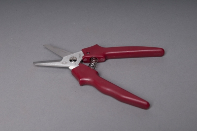 A004D5 Multipurpose shears
