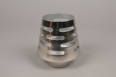 A005W0 Candle holder silver metal H10.5cm