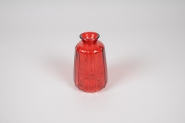 A009IH Vase bouteille en verre rouge D6.5cm H11cm