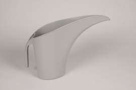 A013AT Grey plastic watering can 2L