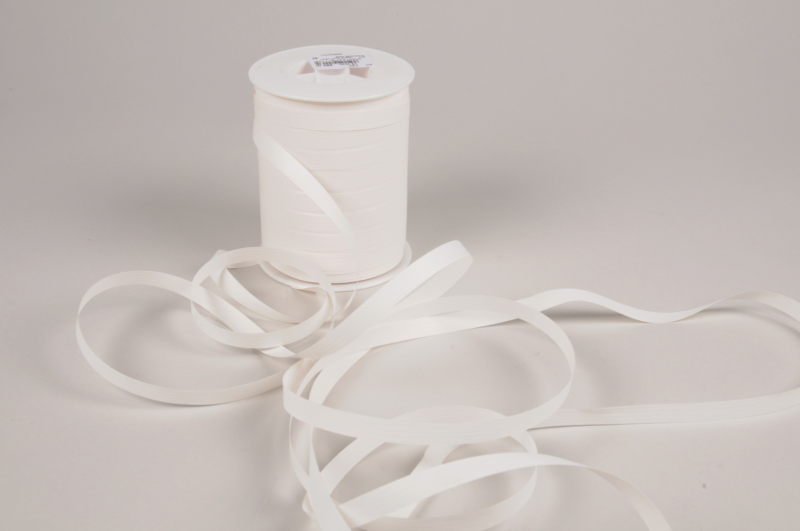 Curling ribbon white matte 10mm x 250m
