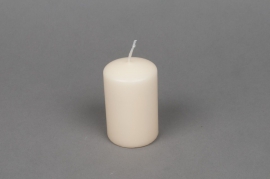 A023E2 Boîte de 24 bougies cylindres ivoire D5cm H8cm 
