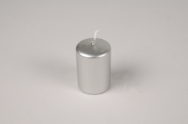 A027RP Boîte de 16 bougies cylindres argent D4cm H6cm
