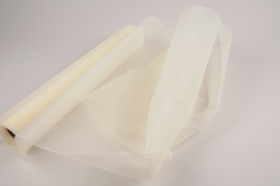 A030RB Ivory tulle roll 48cm x 10m