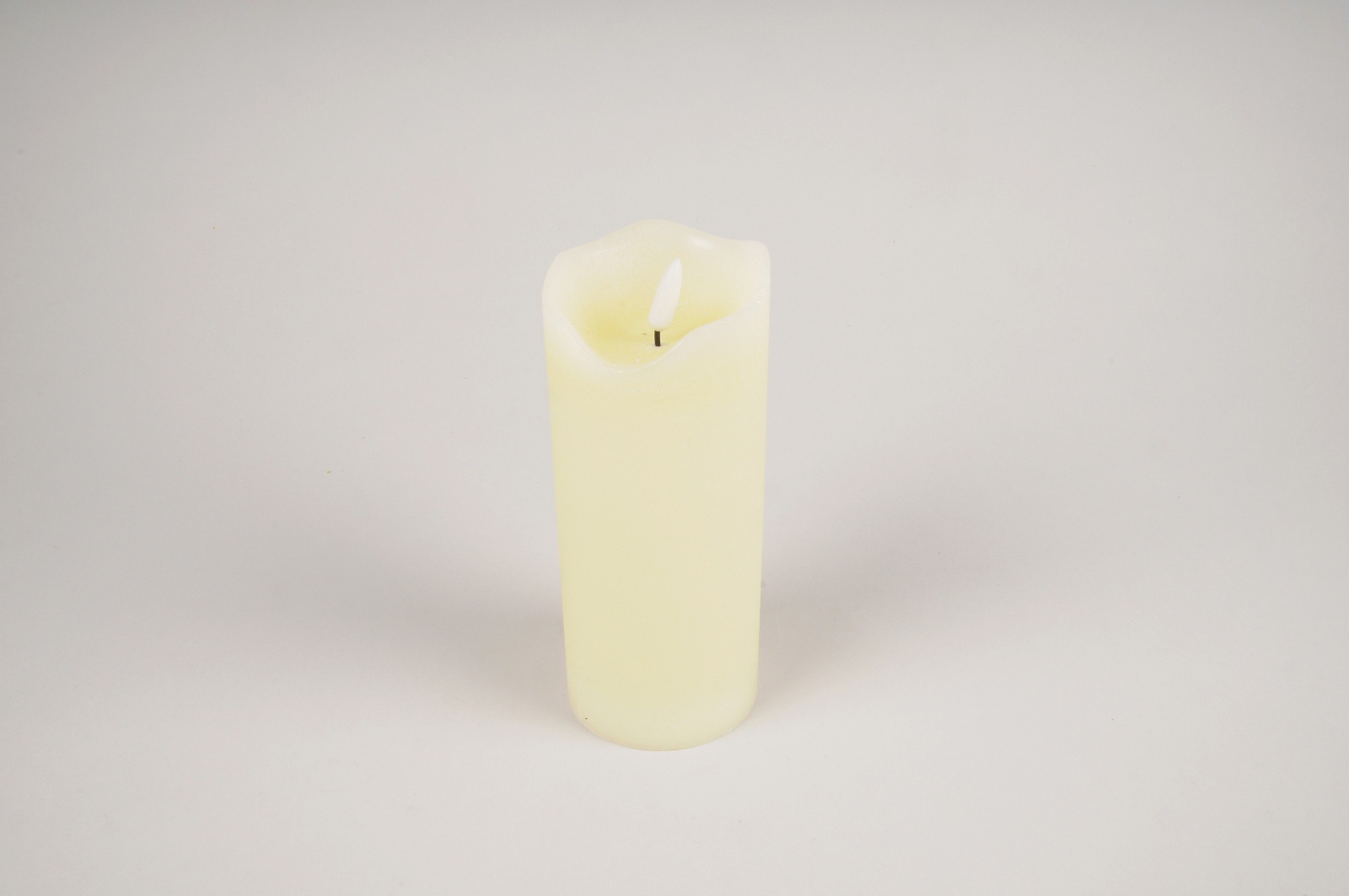 Ivory wax candle LED D7.5cm H15cm