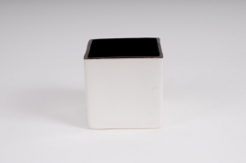 A032QS Planter ceramic cube white 13x13cm H13cm