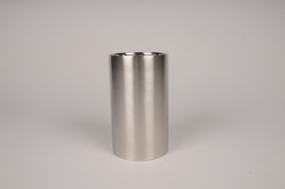 A033E0 Bougeoir cylindre m�tal or D8.5cm H15cm