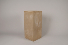 A036VV Pot en fibre sable 27x27cm H60cm