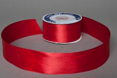 A040UN Satin ribbon red 40mm x 25m