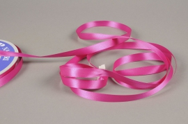 A074UN Fuchsia satin ribbon 12mm x 100m
