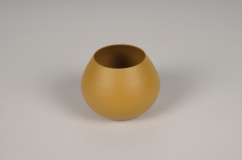 A075CC Vase en métal moutarde D9cm H7cm