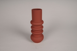 A094I4 Vase en céramique terracotta D10cm H24.5cm