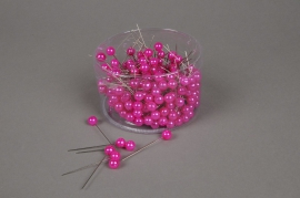 A106MG Box of 250 fuchsia beads on pin 10x60mm