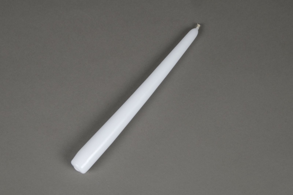 Box of 12 torch candles white 25cm