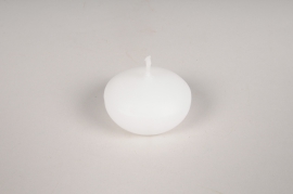 A169E2 Box of 24 white floating candles