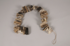 a179wg Shells and driftwood garland L98cm