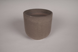 A196L1 Brown terracotta planter D13.5cm H13cm
