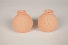 A270R4 Vase bouteille en verre rose mat D8cm H8cm