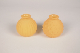A271R4 Vase bouteille en verre orange mat assorti D8cm H8cm