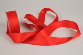 A334UN Red satin ribbon 40mm x 15m