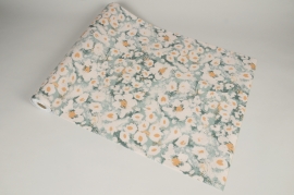 A432UN Green and cream fabric with flower pattern 48cm x 5m