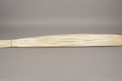 av09sx Debarked wicker white H180cm