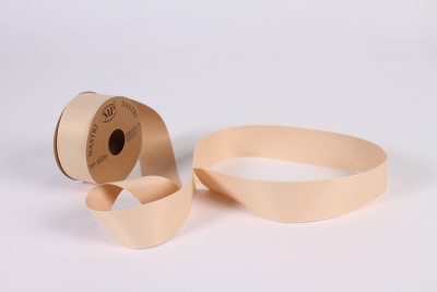 B017UN Ruban tissu cr�me 40mm x 20m