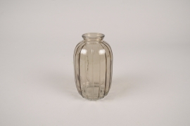 B137DQ Vase bouteille en verre strié taupe D7cm H12cm