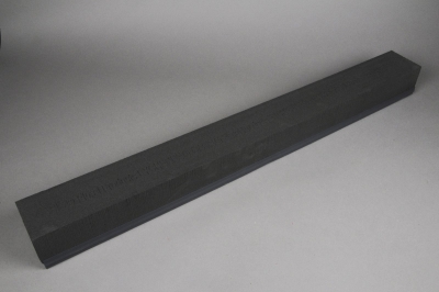 B167QV Raquette mousse florale noir L100cm