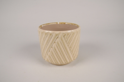 B232DQ Cache-pot en c�ramique cr�me D14cm H12.5cm