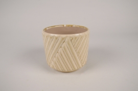 B232DQ Cream ceramic planter D14cm H12.5cm