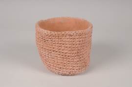 B453LE Coral concrete planter D14.5cm H12cm