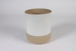 B600LE White ceramic planter D17.5cm H20cm
