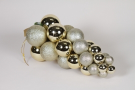 D4-000014 Cluster of champagne gold plastic balls D24cm H46cm