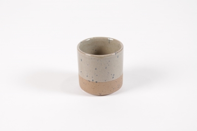 DQ-000568 Cache-pot en c�ramique cr�me et beige D7.5cm H7.5cm