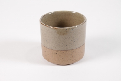 DQ-000570 Cache-pot en c�ramique cr�me et beige D13.5cm H13cm