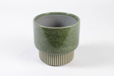J6-000018 Cache-pot en c�ramique vert olive D17.8cm H16cm