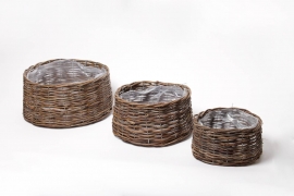 LE-000186 Set of 3 brown wicker bowls