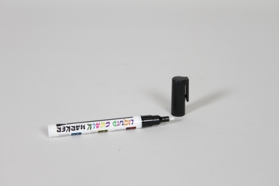 MG-000210 Black chalk liquid marker fine tip