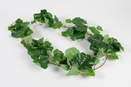 NN-000496 Green artificial geranium garland L150cm