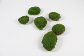 NN-000501 Pack of 6 green artificial moss pebbles