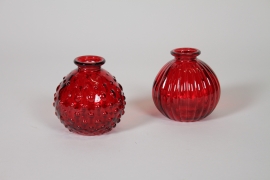 R4-000182 Vase en verre rouge assorti D8,5cm H8,5cm