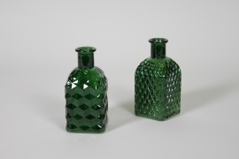 R4-000185 Matching green glass vase 6,5x6.5cm H13,5cm