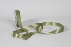 UN-000821 Green satin ribbon 25mm x 50m