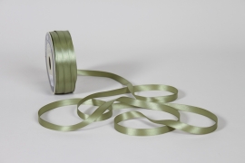 UN-000824 Ruban de satin vert celadon 12mm x 100m