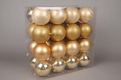 X008ZY Bo�te de 32 boules en plastique or D8cm