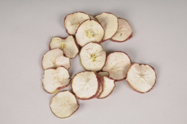 x014lw Red dried apples slices 